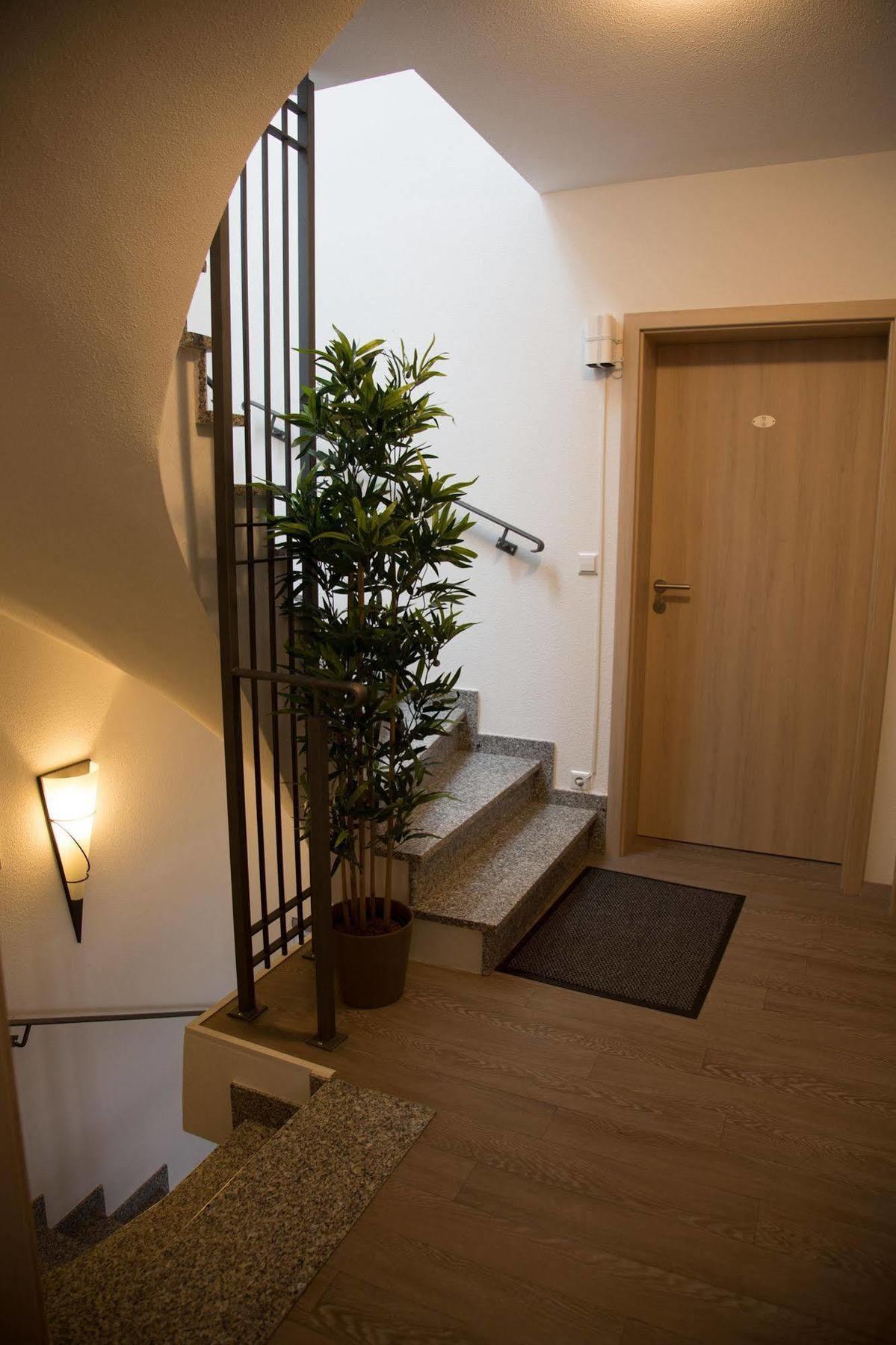 Hotel Zur Dorfschänke Klotten Exterior foto